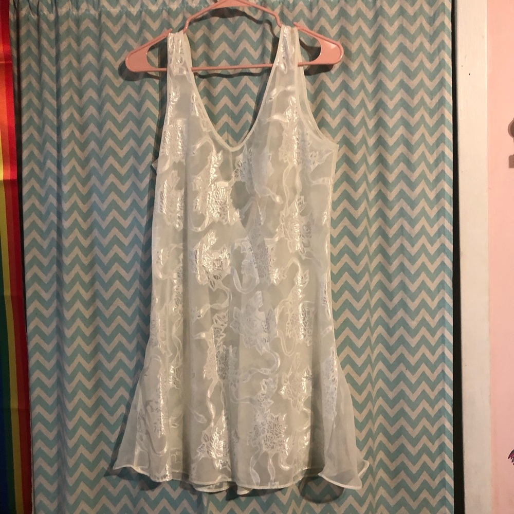 Vintage Victoria’s Secret gold label white floral slip dress chemise lingerie